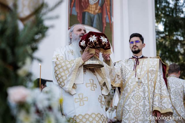 Sfânta Liturghie cu ocazia proclamării locale a canonizării Sfintei Cuvioase Mavra de pe Ceahlău