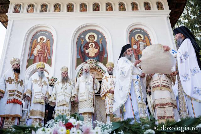 (Foto) Proclamarea locală a canonizării Sfintei Cuvioase Mavra de pe Ceahlău