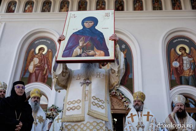 (Foto) Proclamarea locală a canonizării Sfintei Cuvioase Mavra de pe Ceahlău