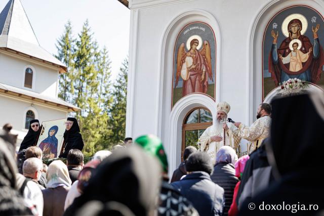 (Foto) Proclamarea locală a canonizării Sfintei Cuvioase Mavra de pe Ceahlău