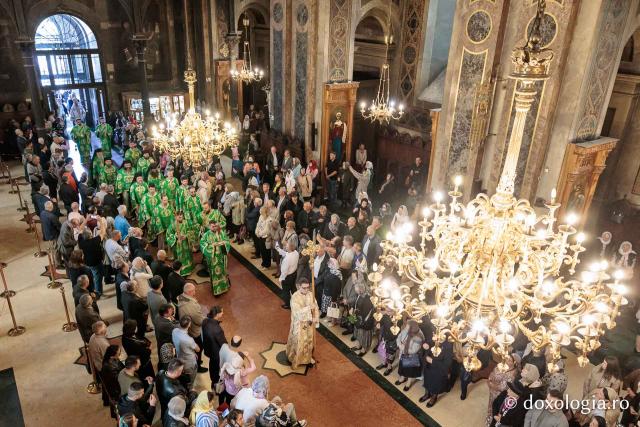Praznicul Cincizecimii, la Catedrala Mitropolitană din Iași