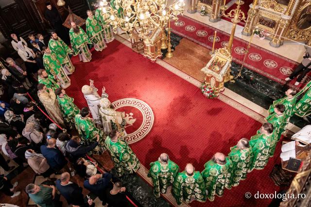 Praznicul Cincizecimii, la Catedrala Mitropolitană din Iași
