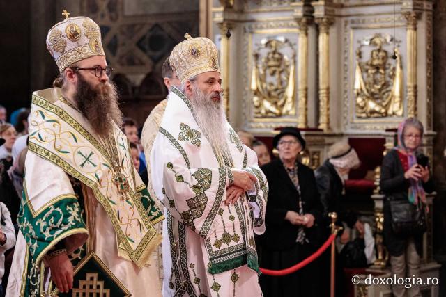 Praznicul Cincizecimii, la Catedrala Mitropolitană din Iași
