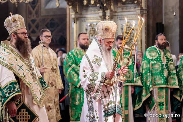 Praznicul Cincizecimii, la Catedrala Mitropolitană din Iași
