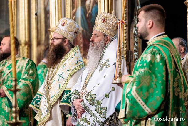 Praznicul Cincizecimii, la Catedrala Mitropolitană din Iași