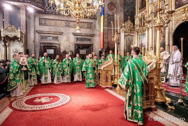 Praznicul Cincizecimii, la Catedrala Mitropolitană din Iași