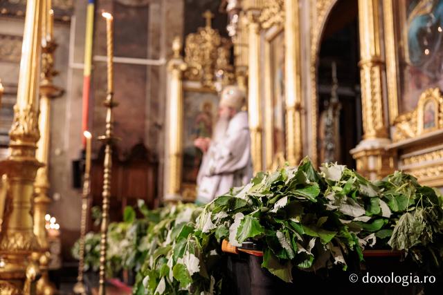 Praznicul Cincizecimii, la Catedrala Mitropolitană din Iași