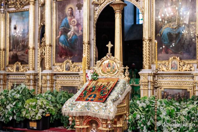 Praznicul Cincizecimii, la Catedrala Mitropolitană din Iași