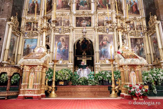 Praznicul Cincizecimii, la Catedrala Mitropolitană din Iași