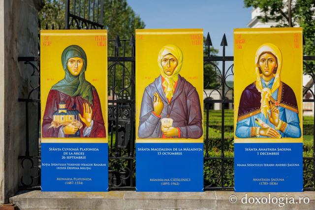 Expoziția Sfintele femei românce ale Centenarului Patriarhiei Române