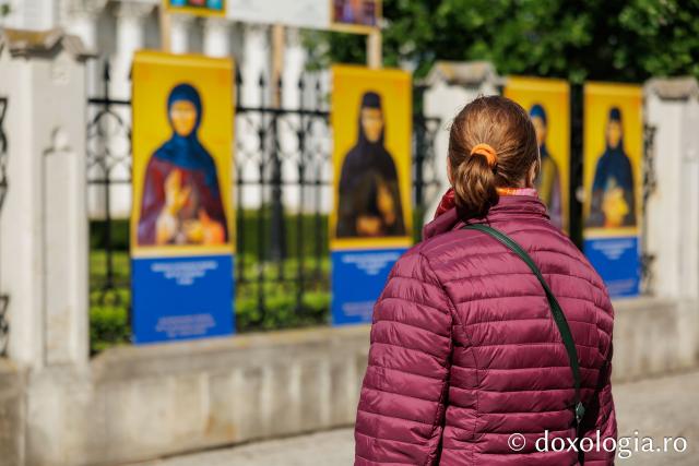 Expoziția Sfintele femei românce ale Centenarului Patriarhiei Române