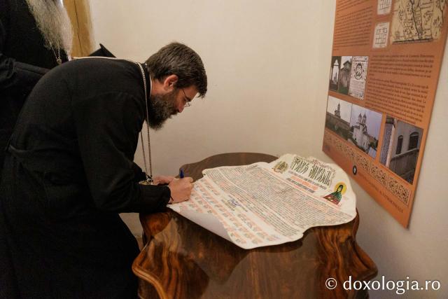 Sfânta Liturghie de la Proclamarea Canonizării Sfintei Cuvioase Matrona de la Hurezi
