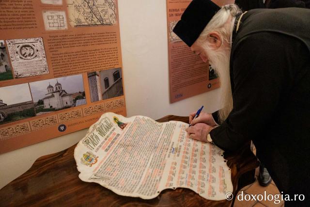 Sfânta Liturghie de la Proclamarea Canonizării Sfintei Cuvioase Matrona de la Hurezi