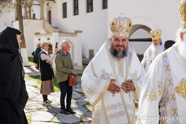 Sfânta Liturghie de la Proclamarea Canonizării Sfintei Cuvioase Matrona de la Hurezi