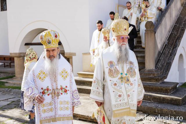 Sfânta Liturghie de la Proclamarea Canonizării Sfintei Cuvioase Matrona de la Hurezi