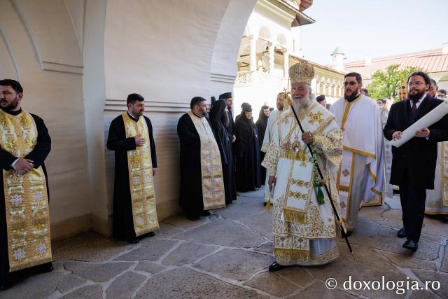Sfânta Liturghie de la Proclamarea Canonizării Sfintei Cuvioase Matrona de la Hurezi