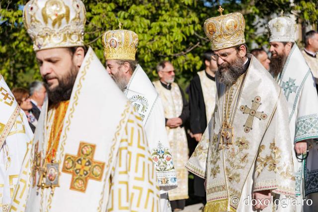 Sfânta Liturghie de la Proclamarea Canonizării Sfintei Cuvioase Matrona de la Hurezi