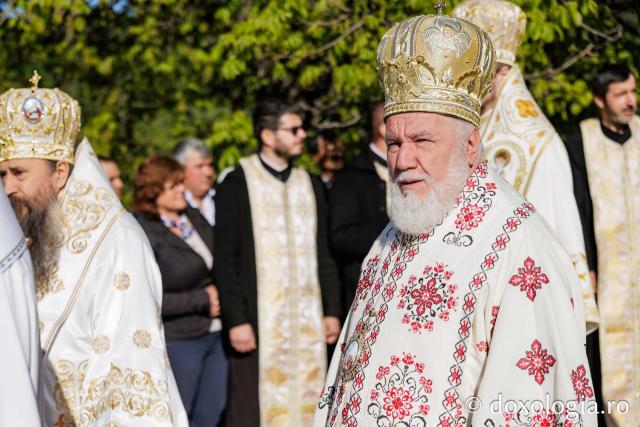 Sfânta Liturghie de la Proclamarea Canonizării Sfintei Cuvioase Matrona de la Hurezi
