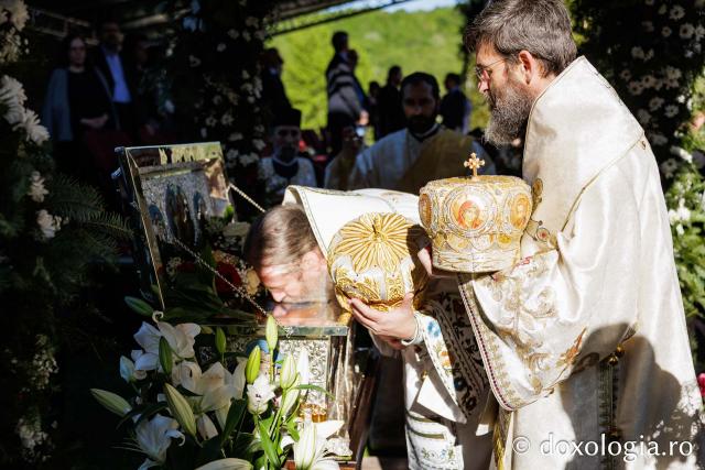 Sfânta Liturghie de la Proclamarea Canonizării Sfintei Cuvioase Matrona de la Hurezi