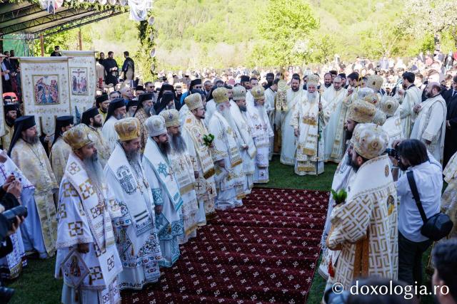 Sfânta Liturghie de la Proclamarea Canonizării Sfintei Cuvioase Matrona de la Hurezi
