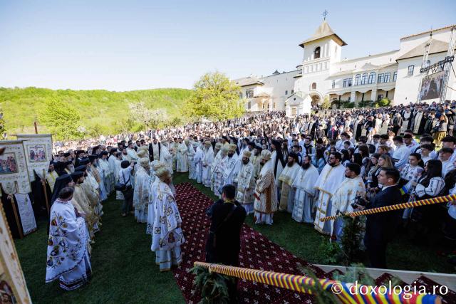 Sfânta Liturghie de la Proclamarea Canonizării Sfintei Cuvioase Matrona de la Hurezi