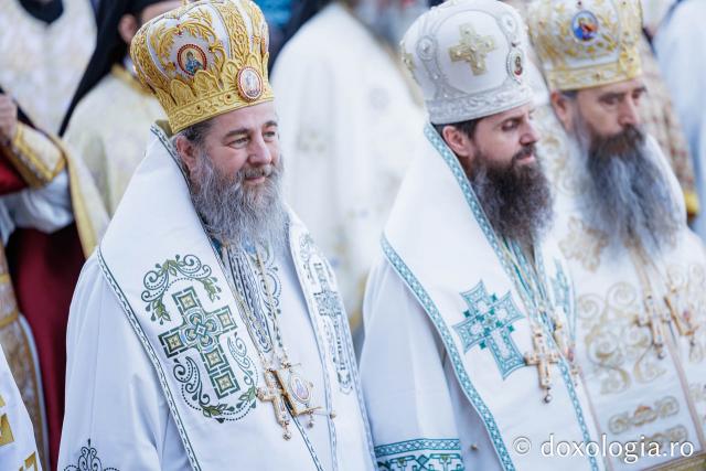 Sfânta Liturghie de la Proclamarea Canonizării Sfintei Cuvioase Matrona de la Hurezi