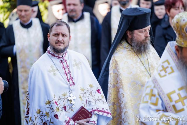 Sfânta Liturghie de la Proclamarea Canonizării Sfintei Cuvioase Matrona de la Hurezi