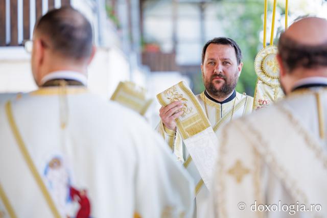 Sfânta Liturghie de la Proclamarea Canonizării Sfintei Cuvioase Matrona de la Hurezi
