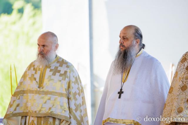 Sfânta Liturghie de la Proclamarea Canonizării Sfintei Cuvioase Matrona de la Hurezi