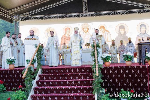 Sfânta Liturghie de la Proclamarea Canonizării Sfintei Cuvioase Matrona de la Hurezi