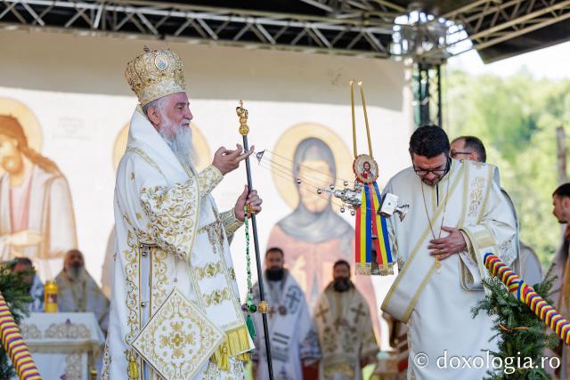 Sfânta Liturghie de la Proclamarea Canonizării Sfintei Cuvioase Matrona de la Hurezi