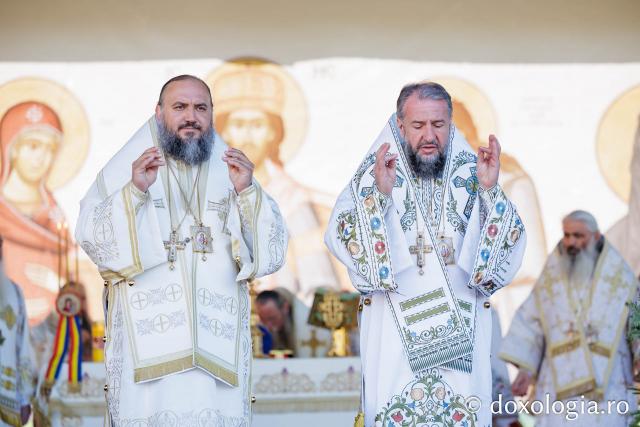 Sfânta Liturghie de la Proclamarea Canonizării Sfintei Cuvioase Matrona de la Hurezi