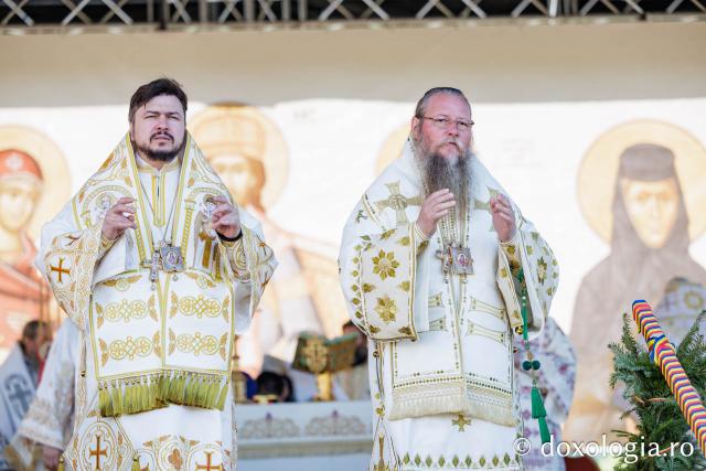 Sfânta Liturghie de la Proclamarea Canonizării Sfintei Cuvioase Matrona de la Hurezi