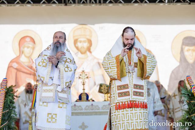 Sfânta Liturghie de la Proclamarea Canonizării Sfintei Cuvioase Matrona de la Hurezi