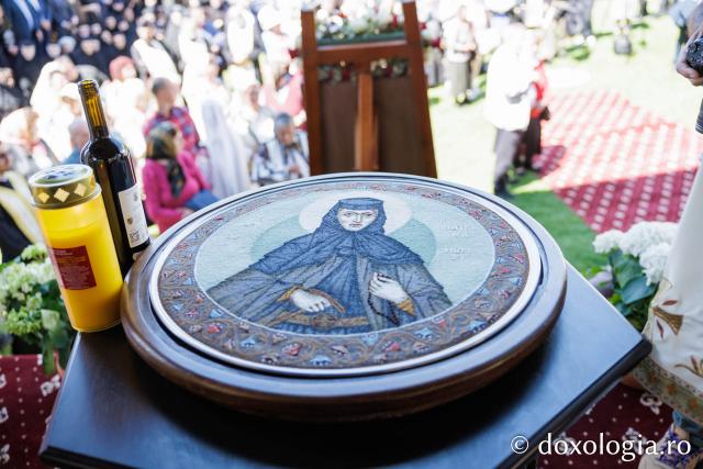 Sfânta Liturghie de la Proclamarea Canonizării Sfintei Cuvioase Matrona de la Hurezi