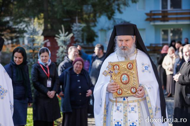 Sfânta Liturghie cu ocazia proclamării locale a canonizării Sfintei Cuvioase Mavra de pe Ceahlău