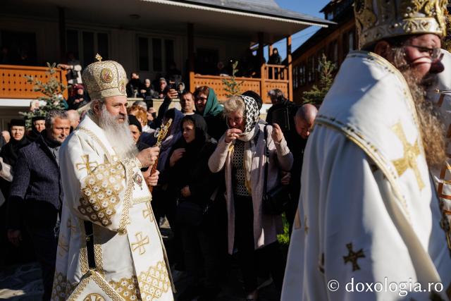 Sfânta Liturghie cu ocazia proclamării locale a canonizării Sfintei Cuvioase Mavra de pe Ceahlău