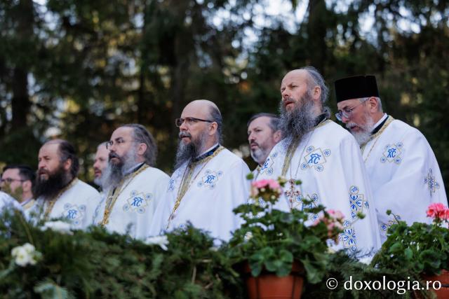 Sfânta Liturghie cu ocazia proclamării locale a canonizării Sfintei Cuvioase Mavra de pe Ceahlău
