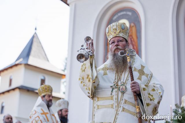 Sfânta Liturghie cu ocazia proclamării locale a canonizării Sfintei Cuvioase Mavra de pe Ceahlău