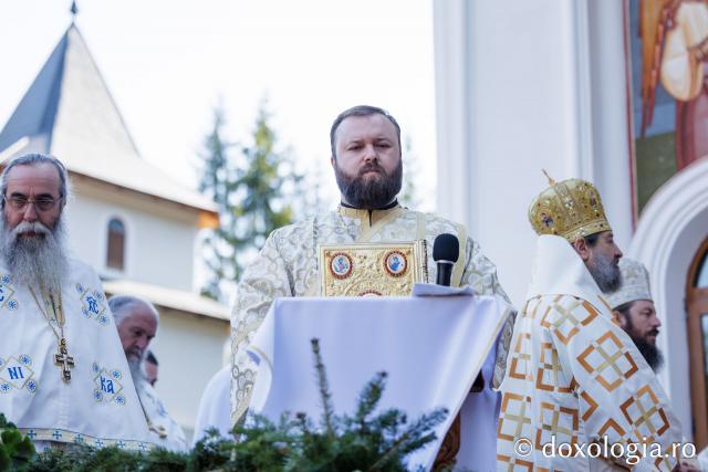 Sfânta Liturghie cu ocazia proclamării locale a canonizării Sfintei Cuvioase Mavra de pe Ceahlău