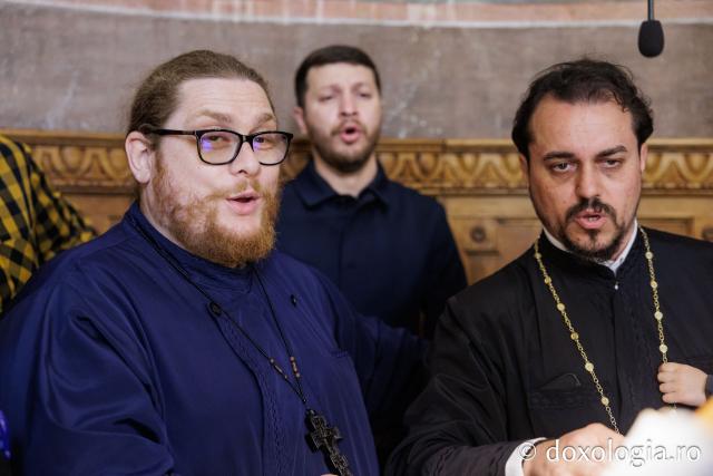 Priveghere la hramul Mănăstirii Golia din Iași