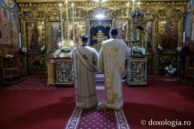 Priveghere la hramul Mănăstirii Golia din Iași