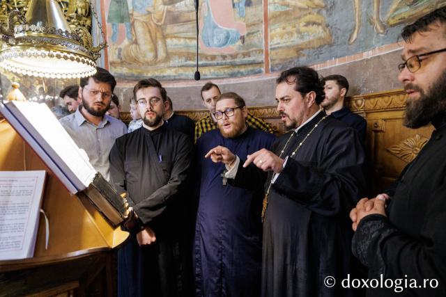 Priveghere la hramul Mănăstirii Golia din Iași