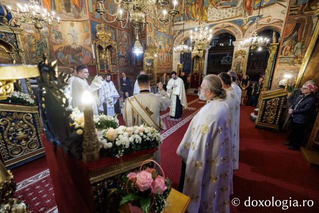 Priveghere la hramul Mănăstirii Golia din Iași