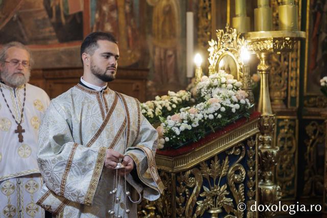 Priveghere la hramul Mănăstirii Golia din Iași