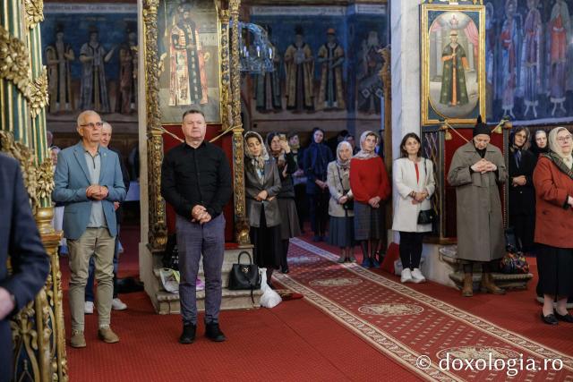 Priveghere la hramul Mănăstirii Golia din Iași