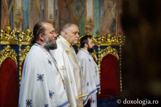 Priveghere la hramul Mănăstirii Golia din Iași