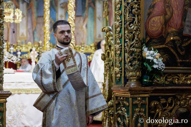 Priveghere la hramul Mănăstirii Golia din Iași