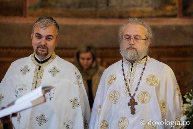 Priveghere la hramul Mănăstirii Golia din Iași