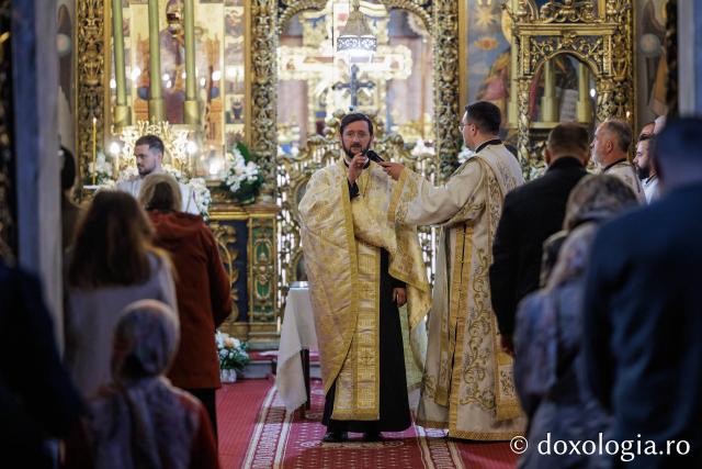 Priveghere la hramul Mănăstirii Golia din Iași